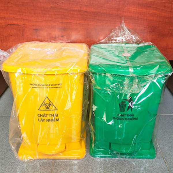 Thùng Rác Y Tế Đạt Chuẩn Có Bánh Xe Di Chuyển