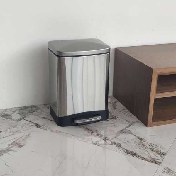 Thùng Rác Inox Bền Bỉ Cho Mọi Khuôn Viên Nhà - RTRI00047 2 Thùng Rác Inox Bền Bỉ Chân Đạp