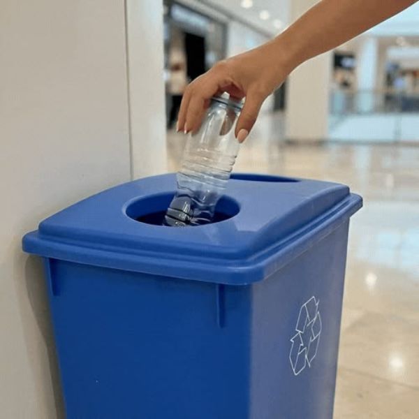 Thùng Rác Nhựa 240 Lít Mới Nhất Ngoài Trời